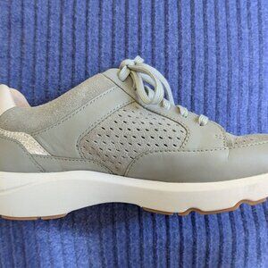 Clark's Tivoli Walk Light Green 8.5 wide